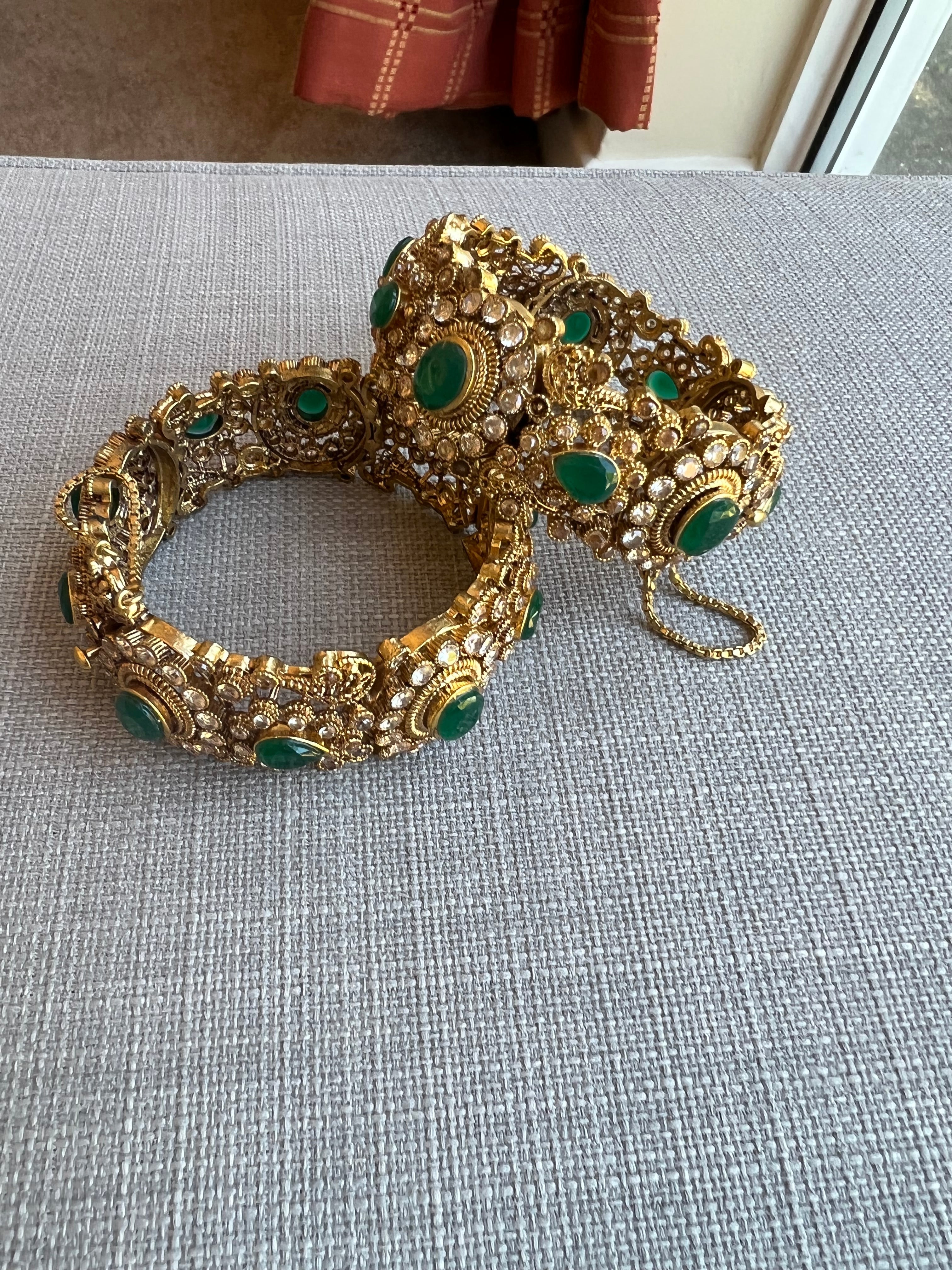 Aarzoo Bangles Pair