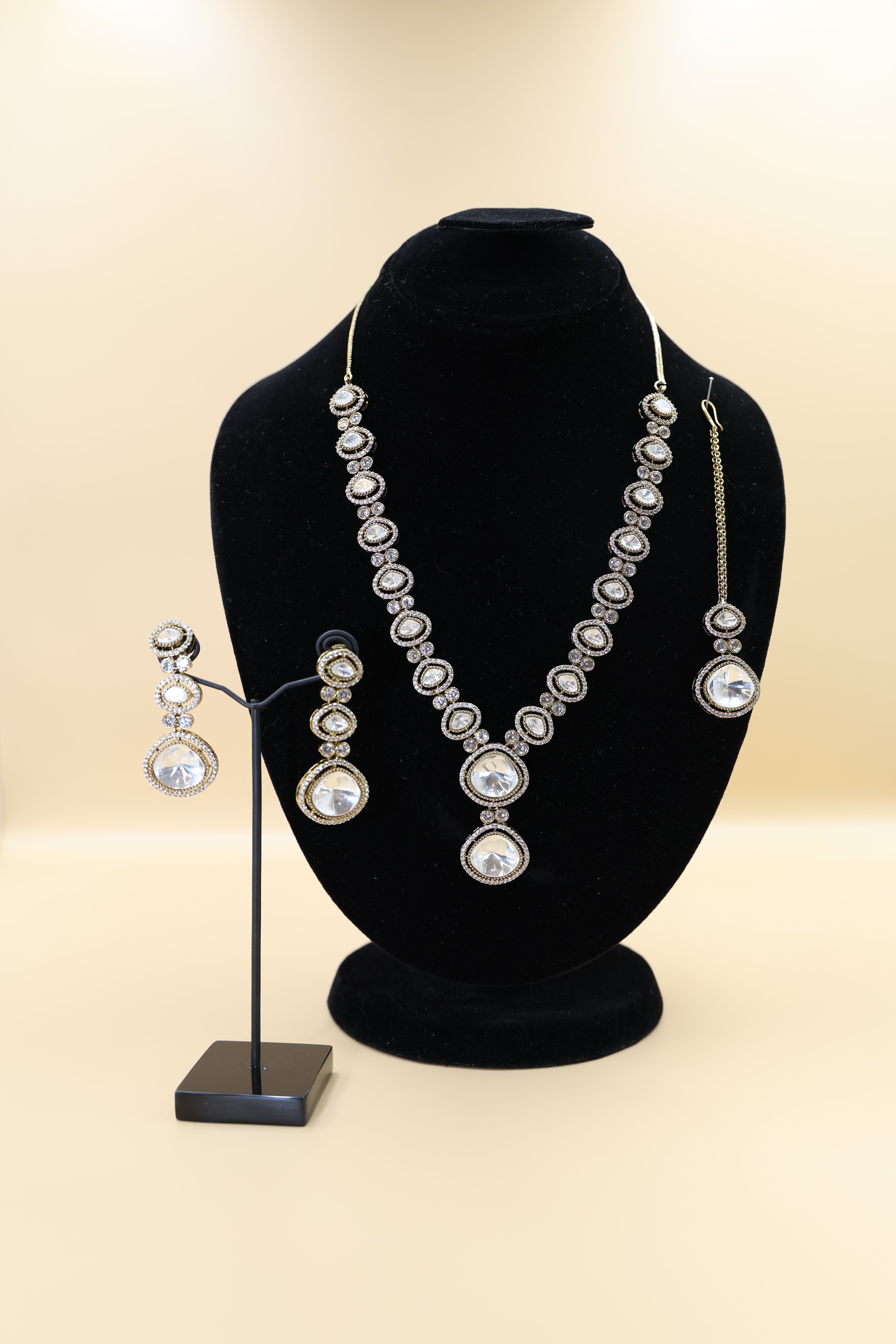 Amelia Mala Set