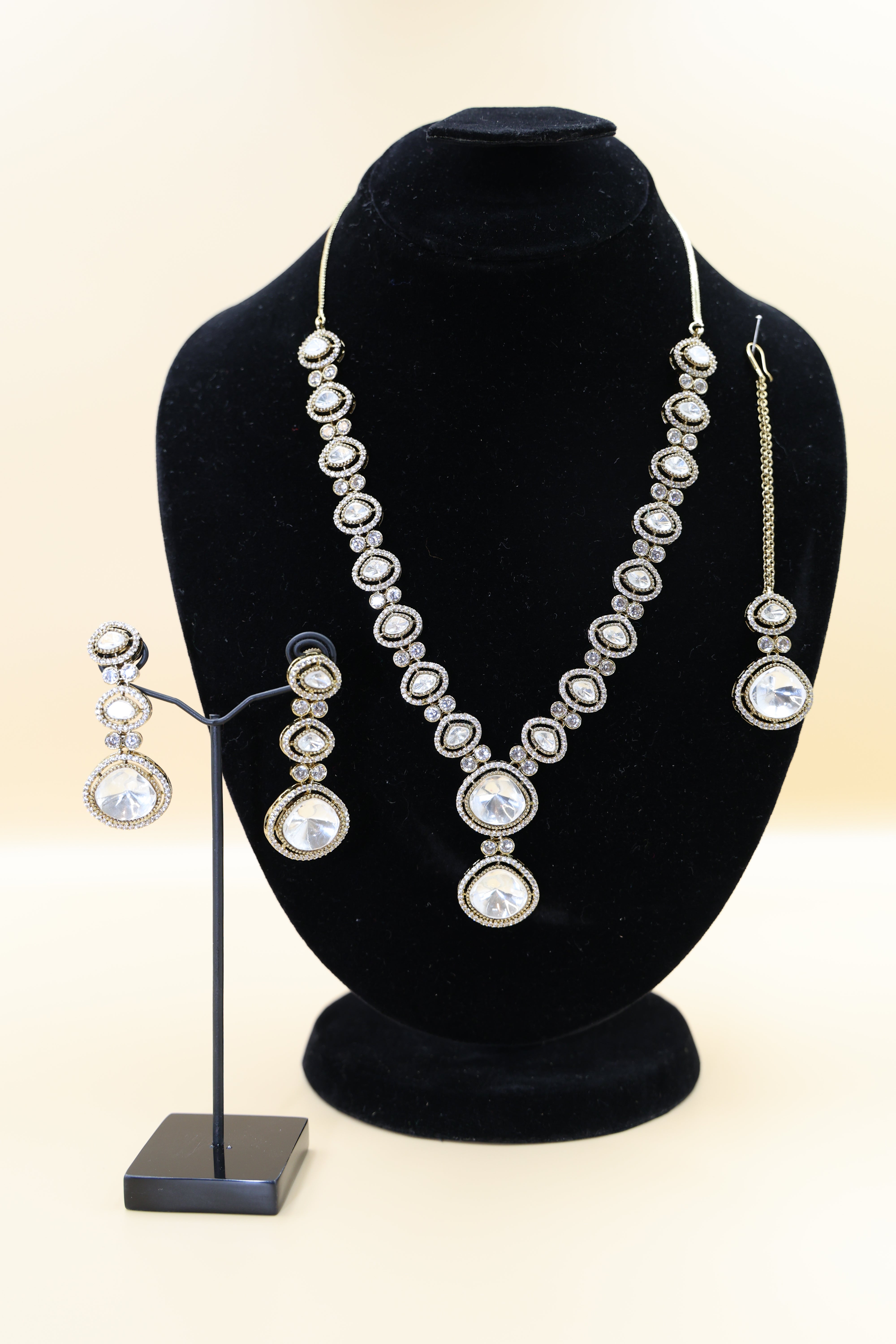 Amelia Mala Set