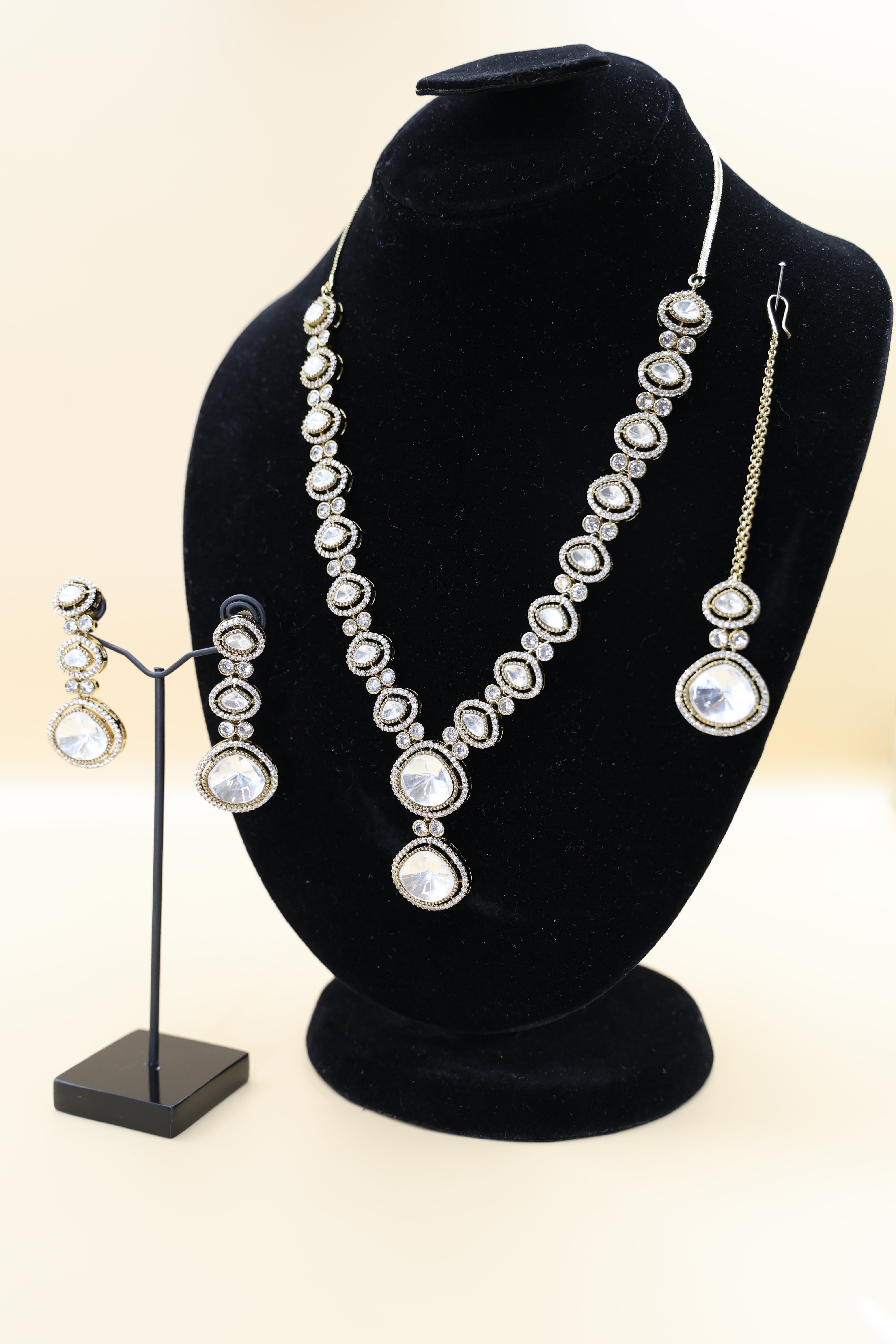 Amelia Mala Set