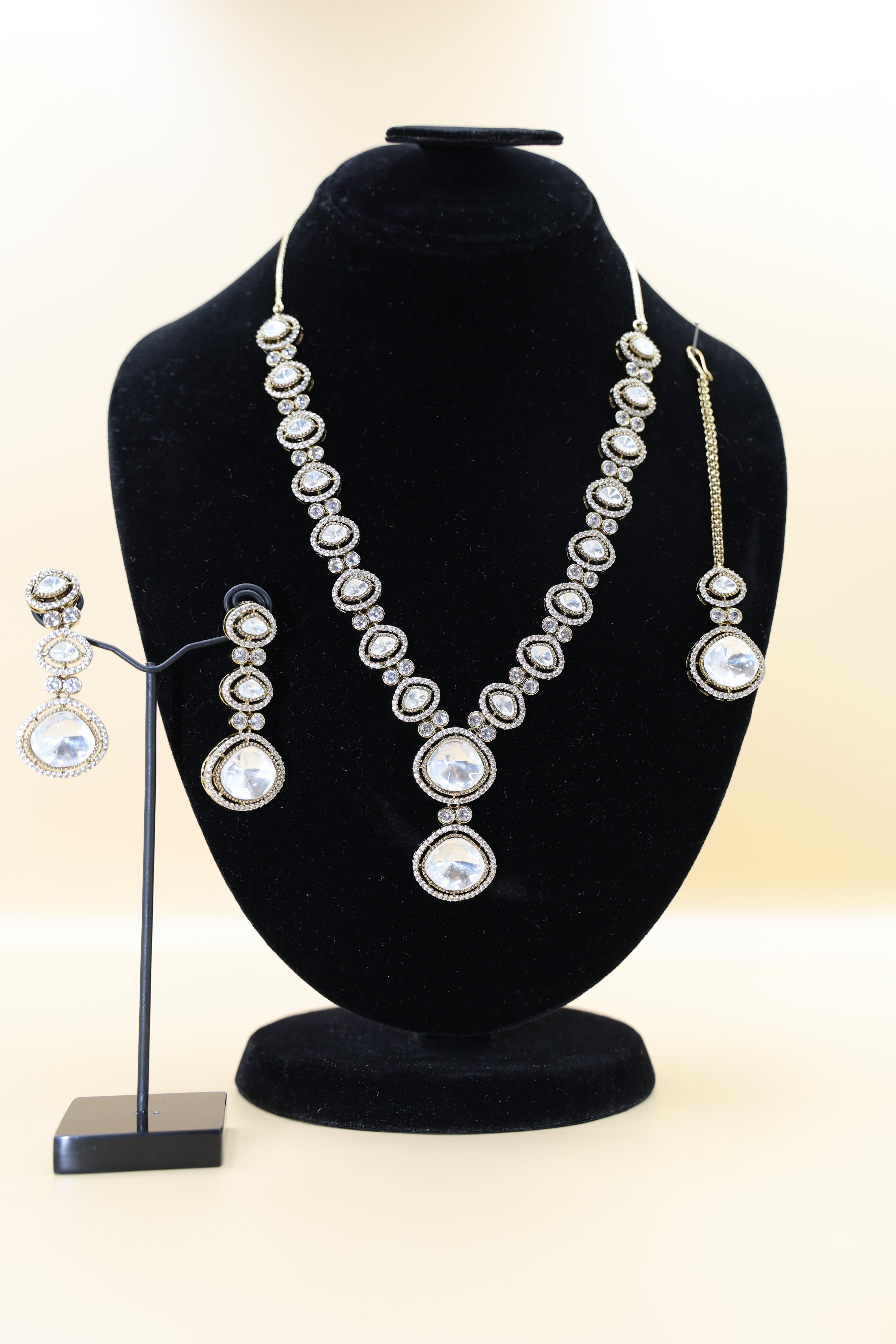 Amelia Mala Set