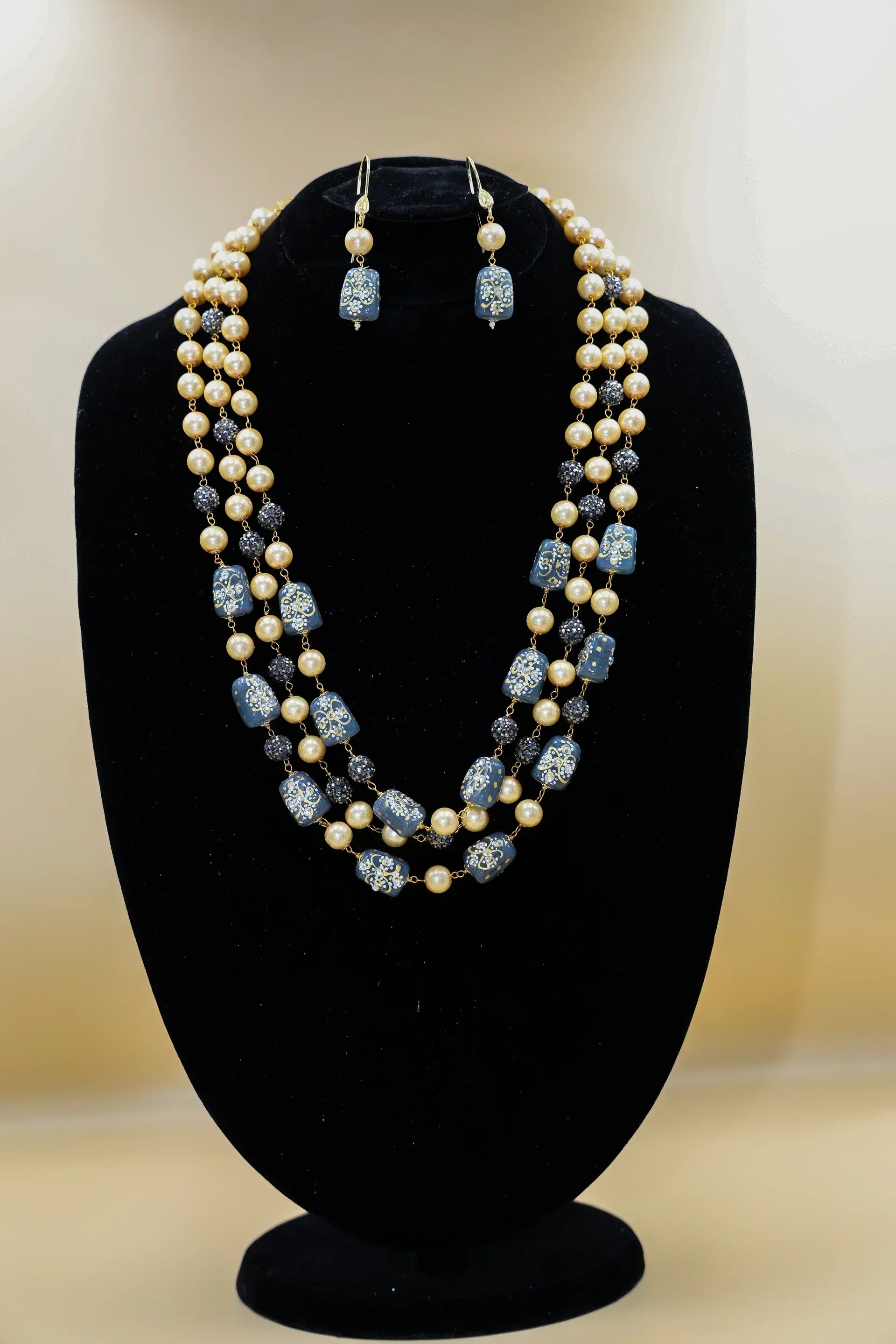 The Timeless Elegance of Pakistani Mala Sets: A Must-Have for Every Jewellery Lover