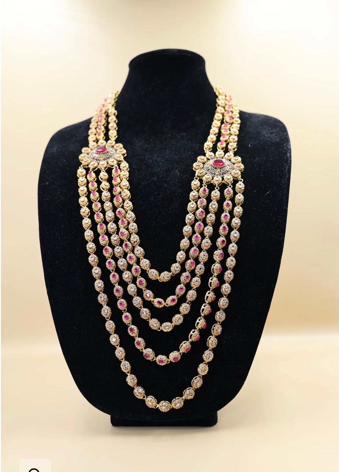 Why Pakistani Mala Sets Are the Ultimate Choice for Modern Brides and Festive Fashion
