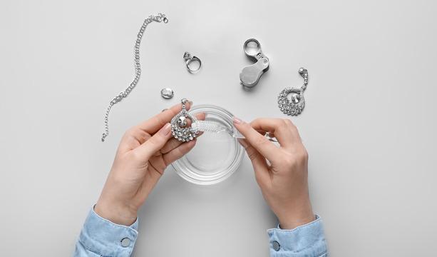 Indian Jewellery: Celebrating Rajasthani Heritage for UK, USA, and Dubai Markets.