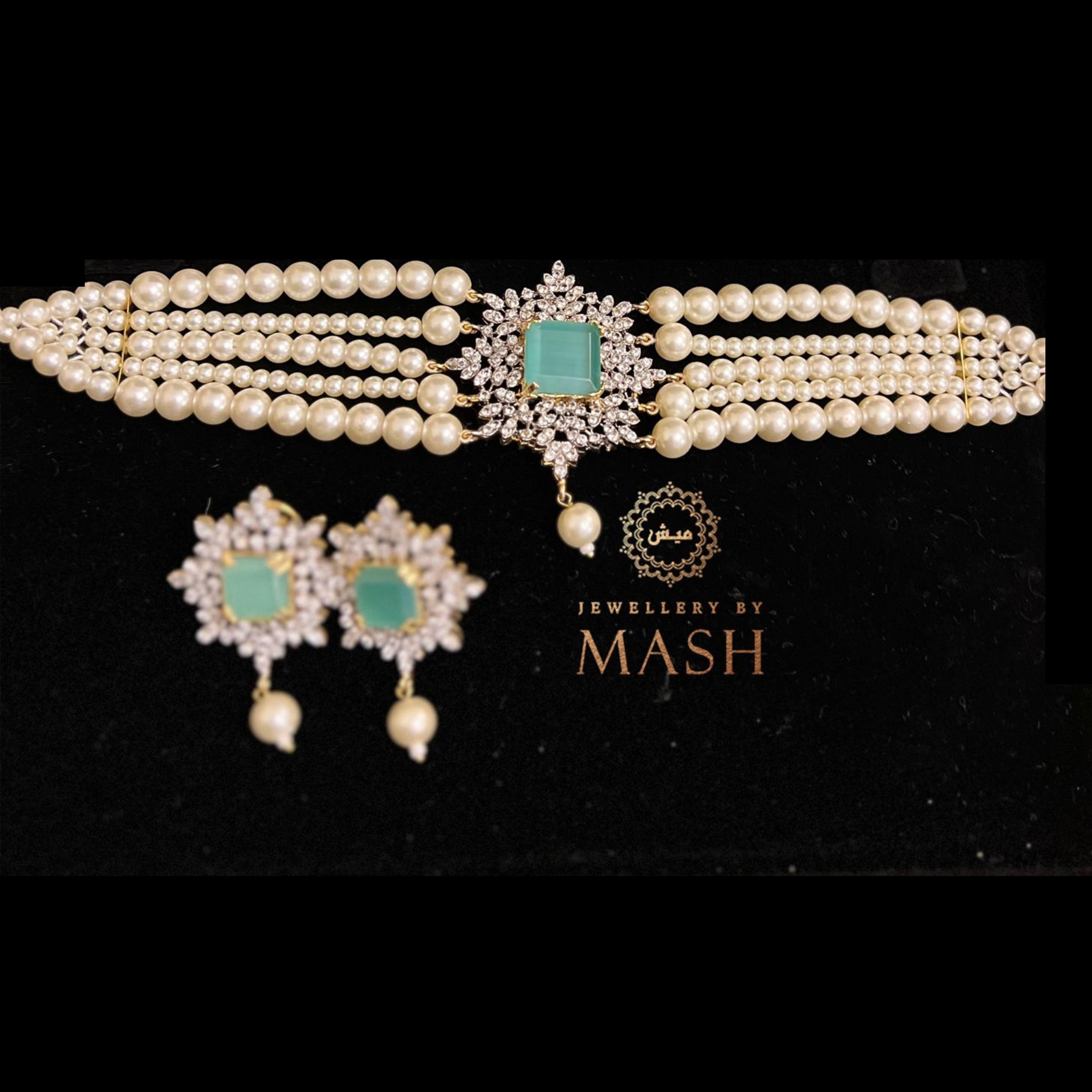 Mia Pearl Choker Set