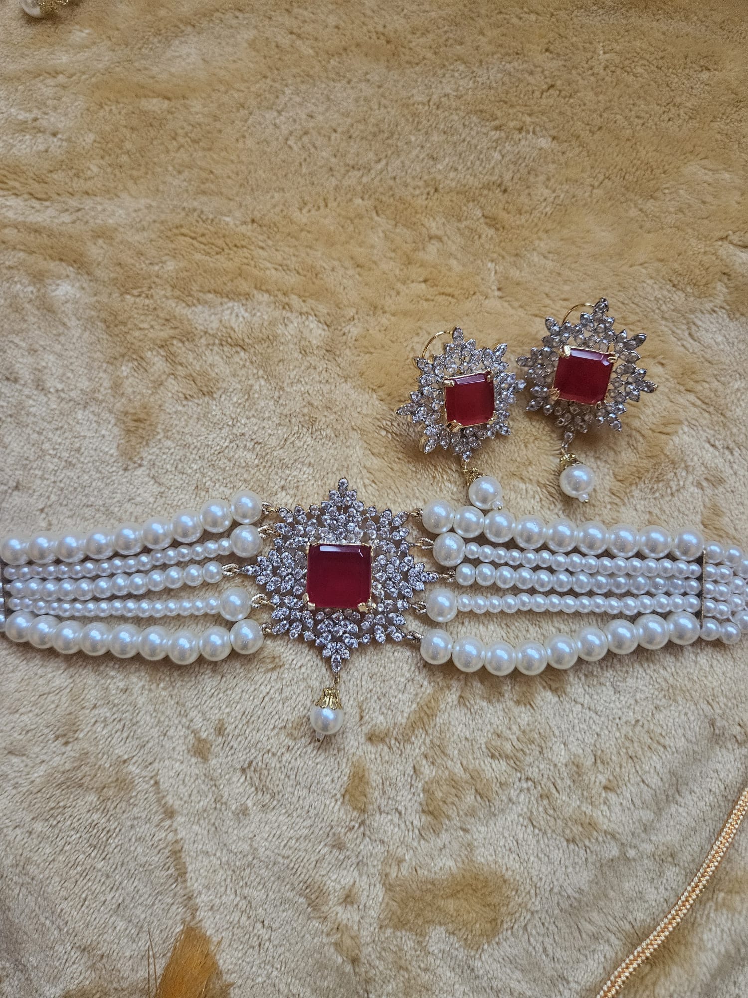 Mia Pearl Choker Set